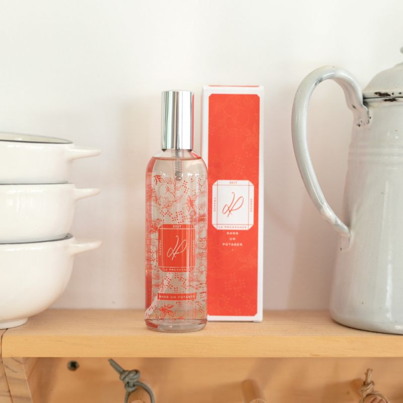 Dans un potager - Spray