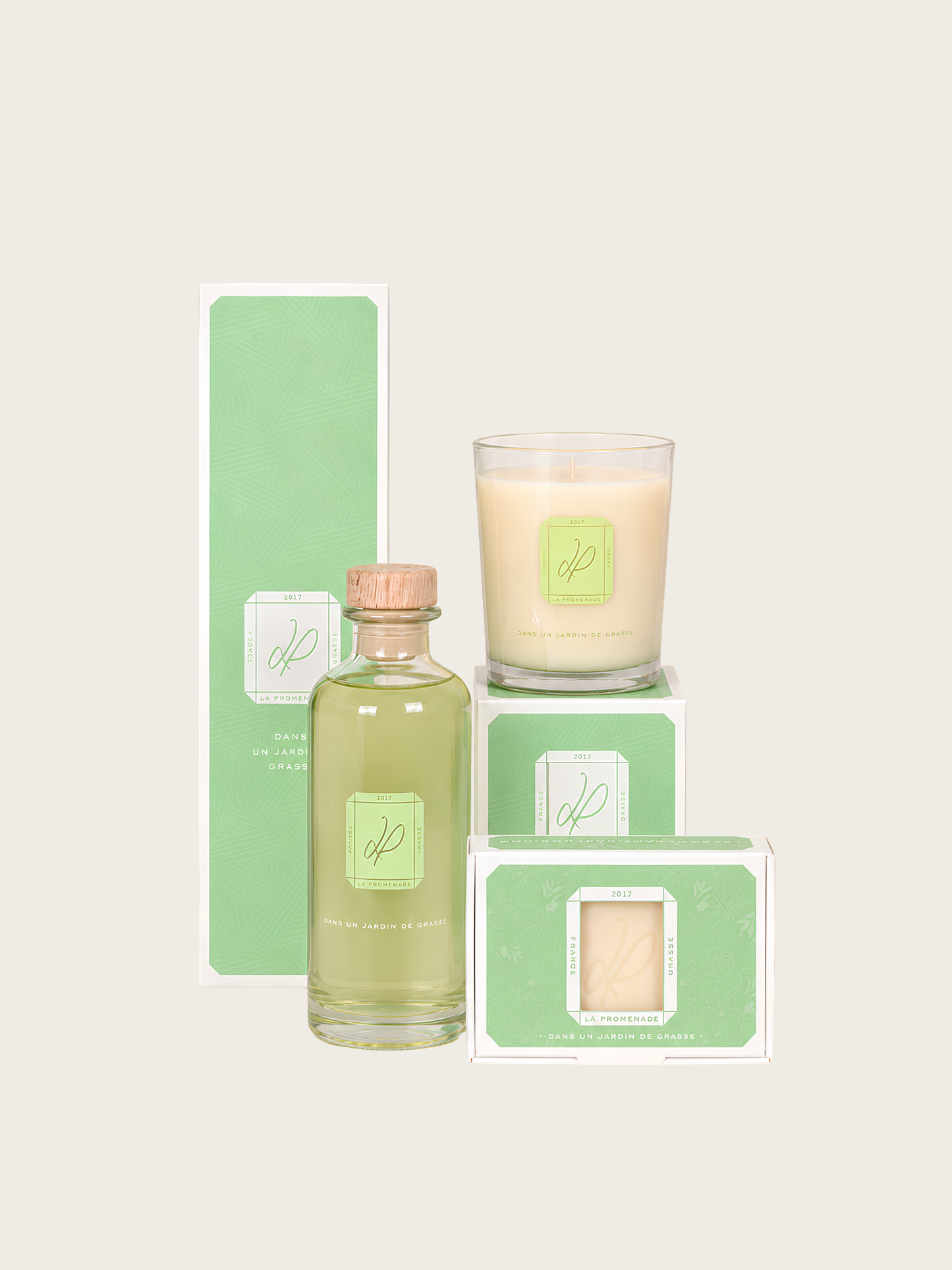 DANS UN JARDIN DE GRASSE - COFFRET